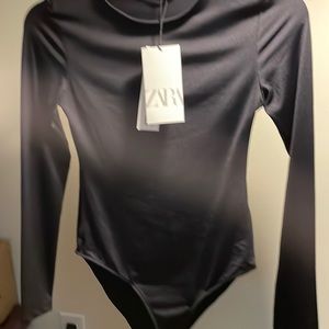 NWT ZARA blk longsleeve bodysuit sz.S 145
